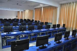 貴州利美康光彩職業(yè)技工學(xué)校 構(gòu)建高效數(shù)據(jù)庫(kù)與計(jì)算機(jī)網(wǎng)絡(luò)服務(wù)體系，賦能現(xiàn)代職業(yè)教育